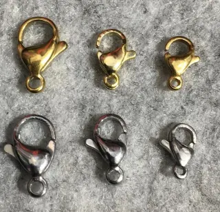 نمونه‌ای از محصولات دستهٔ لوازم ساخت بدلیجات