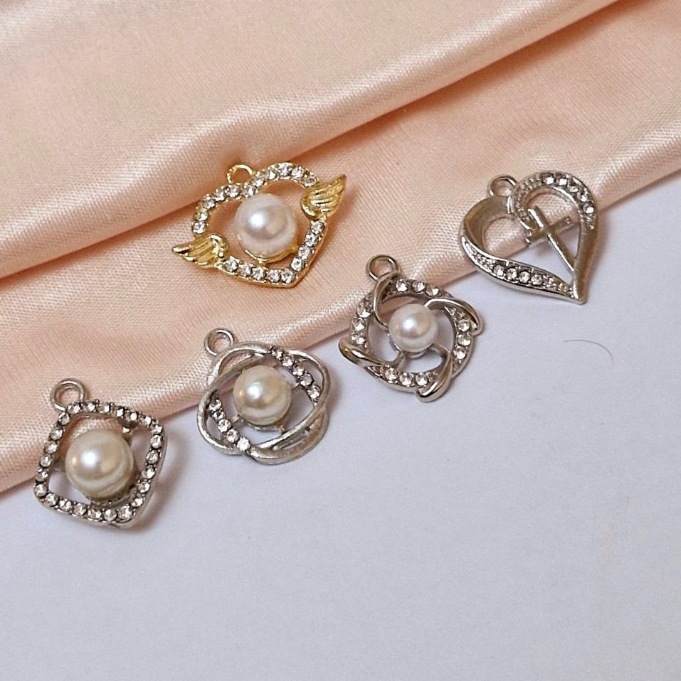 پلاک های مرواریدی